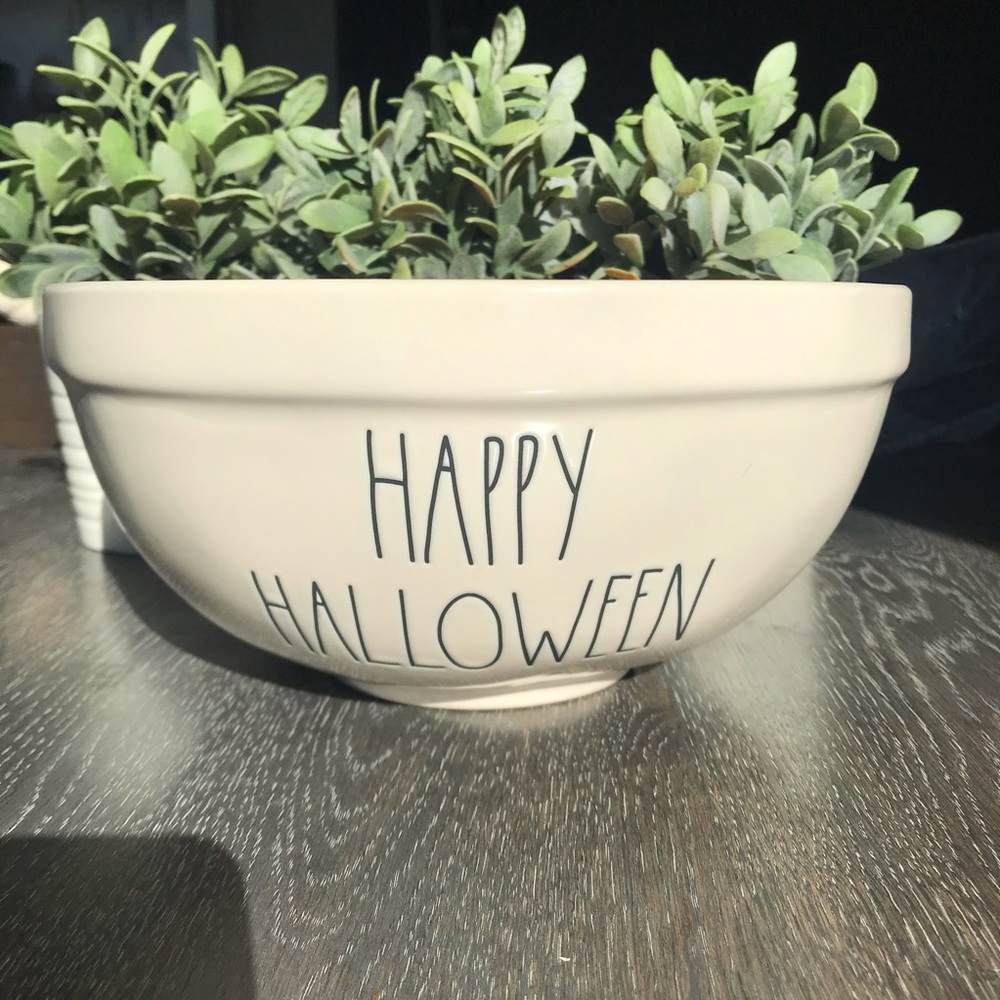 ONE LEFT NEW Rae Dunn HAPPY HALLOWEEN large bowl - Picture 2 of 7